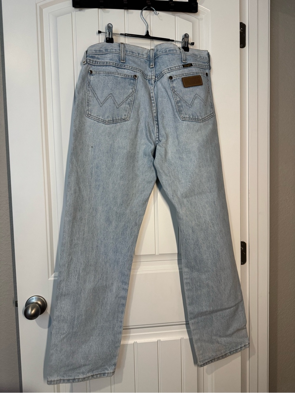Vintage Wrangler Light Blue Relaxed Fit Men's Jeans size 34x30